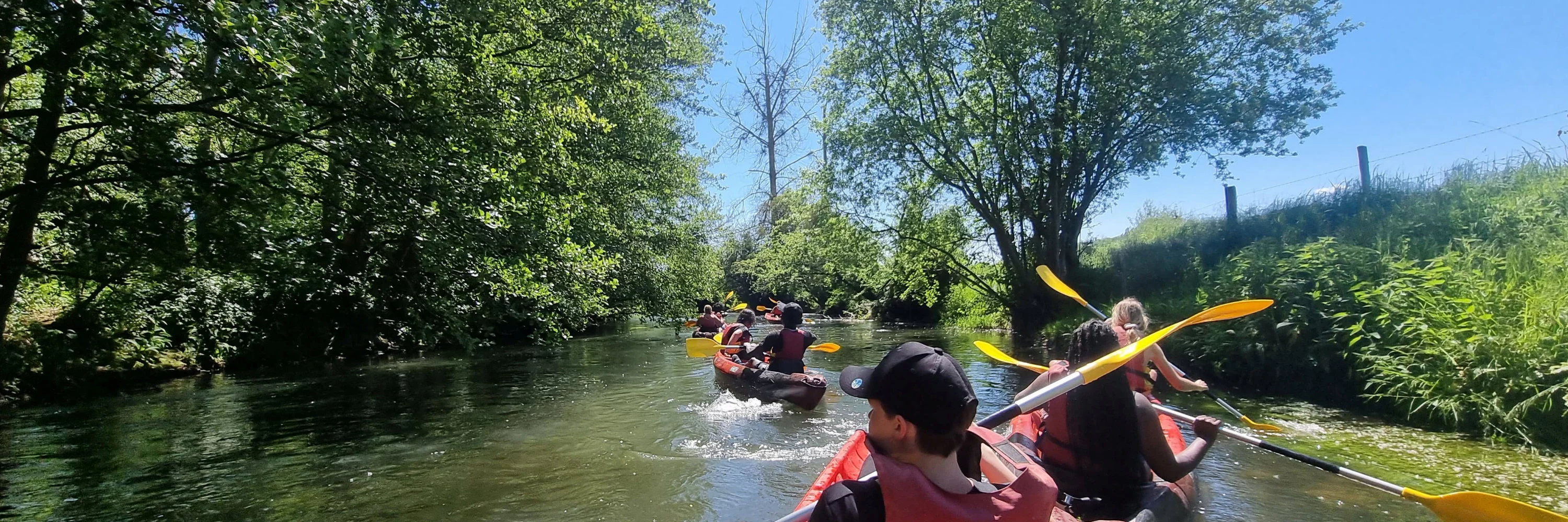 Animation kayak avec plusieurs participants