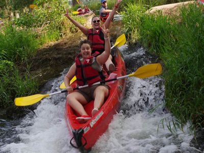Cano&euml;-kayak encadr&eacute; pour groupes scolaires en classe verte