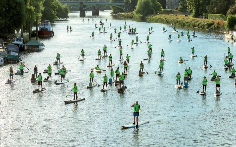 Animation stand up paddle pour public familial