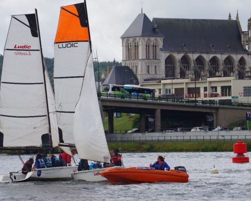Voile &agrave; Vernon &ndash; activit&eacute; nautique de groupe en Normandie